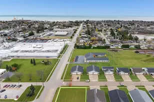 2100 S 21st St, Manitowoc, WI 54220 - Photo 23