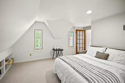 2730 E Menlo Blvd, Shorewood, WI 53211 - Photo 31