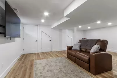 190  Dewey Ave, Fontana, WI 53125 - Photo 9