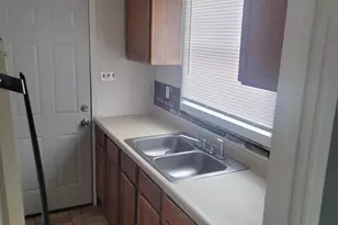 4006 N 41st St, Milwaukee, WI 53216 - Photo 21