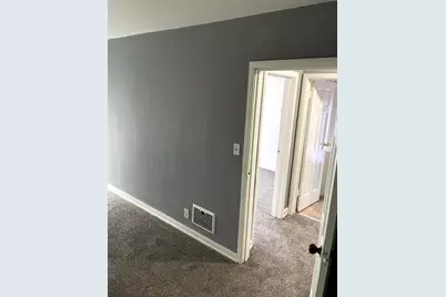 4006 N 41st St #4008, Milwaukee, WI 53216 - Photo 9