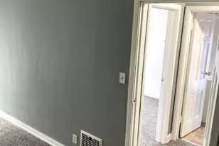 4006 N 41st St, Milwaukee, WI 53216 - Photo 9