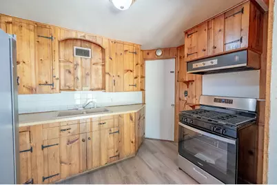 311 N 7th St, Delavan, WI 53115 - Photo 5