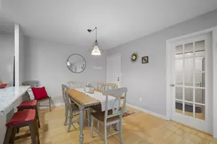 612 Laurel Lake Rd, Thiensville, WI 53092 - Photo 7