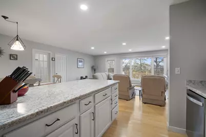 612  Laurel Lake Rd #8, Thiensville, WI 53092 - Photo 5