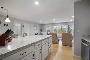 612 Laurel Lake Rd, Thiensville, WI 53092 - Photo 5