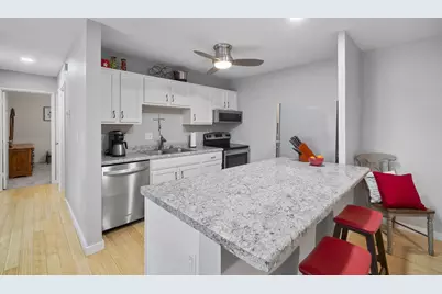 612  Laurel Lake Rd #8, Thiensville, WI 53092 - Photo 3