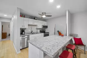 612 Laurel Lake Rd, Thiensville, WI 53092 - Photo 3