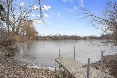 612  Laurel Lake Rd #8, Thiensville, WI 53092 - Photo 17