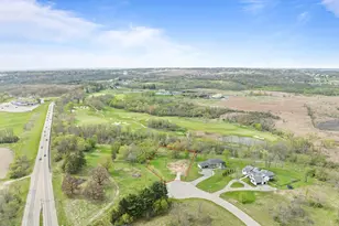 W4540 Lakeview Gln Dr, Geneva, WI 53147 - Photo 15