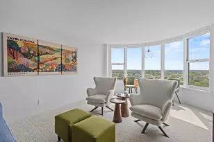 2525 S Shore Dr, Milwaukee, WI 53207 - Photo 17