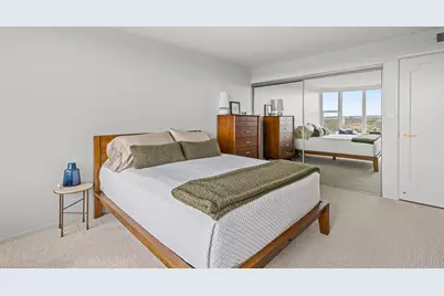 2525 S Shore Dr #14C, Milwaukee, WI 53207 - Photo 47