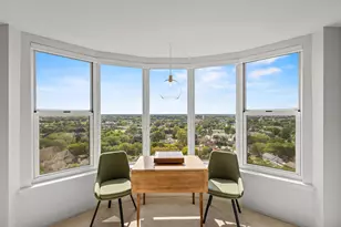 2525 S Shore Dr, Milwaukee, WI 53207 - Photo 19