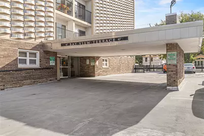 2525 S Shore Dr #14C, Milwaukee, WI 53207 - Photo 7