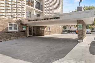 2525 S Shore Dr, Milwaukee, WI 53207 - Photo 7