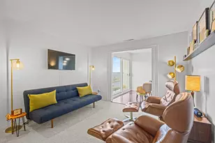 2525 S Shore Dr, Milwaukee, WI 53207 - Photo 37