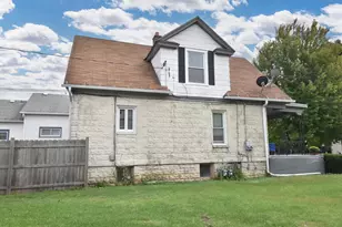 2218 E Eden Pl, Saint Francis, WI 53235 - Photo 23