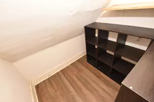 2218 E Eden Pl, Saint Francis, WI 53235 - Photo 13