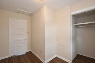 2218 E Eden Pl, Saint Francis, WI 53235 - Photo 17