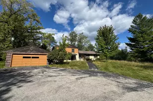 114 W Mequon Rd, Mequon, WI 53092 - Photo 5