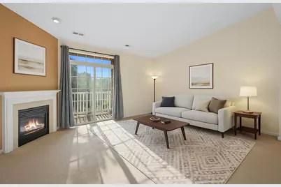 13050 W Bluemound Rd #303, Elm Grove, WI 53122 - Photo 9