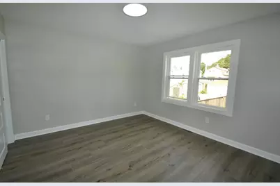 2240 E Morgan Ave, Milwaukee, WI 53207 - Photo 11