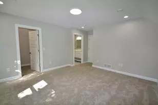 2240 E Morgan Ave, Milwaukee, WI 53207 - Photo 15