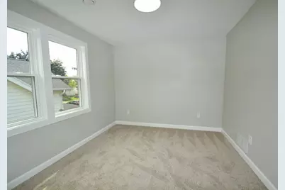 2240 E Morgan Ave, Milwaukee, WI 53207 - Photo 21