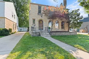 2320 N 89th St, Wauwatosa, WI 53226 - Photo 1