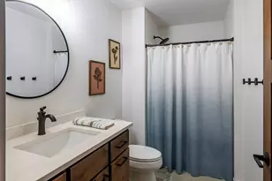 W5730 Waterstone Ln, Germantown, WI 53950 - Photo 35