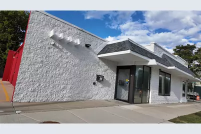 800  Goold St, Racine, WI 53402 - Photo 1