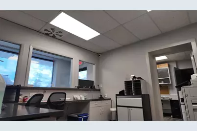 800  Goold St, Racine, WI 53402 - Photo 7