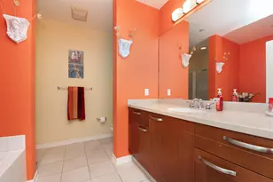 1522 N Prospect Ave, Milwaukee, WI 53202 - Photo 9