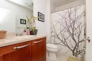 1522 N Prospect Ave, Milwaukee, WI 53202 - Photo 13