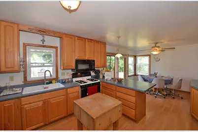 3722  16th St, Racine, WI 53405 - Photo 7