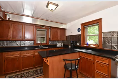 W187N12796  Fond Du Lac Ave, Germantown, WI 53022 - Photo 5