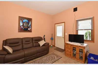 W187N12796  Fond Du Lac Ave, Germantown, WI 53022 - Photo 15