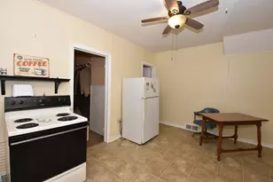 W187N12796 Fond du Lac Ave, Germantown, WI 53022 - Photo 31