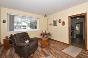 W187N12796 Fond du Lac Ave, Germantown, WI 53022 - Photo 27