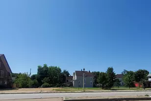 2817 W North Ave, Milwaukee, WI 53208 - Photo 1