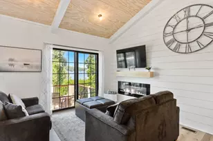 W2186 Wilmers Grove Rd, East Troy, WI 53120 - Photo 11