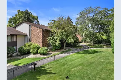 2230 W Good Hope Rd #25, Glendale, WI 53209 - Photo 35