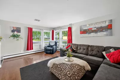 4564 N 101st St, Wauwatosa, WI 53225 - Photo 5