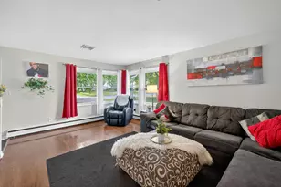 4564 N 101st St, Wauwatosa, WI 53225 - Photo 5