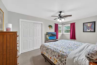 4564 N 101st St, Wauwatosa, WI 53225 - Photo 13