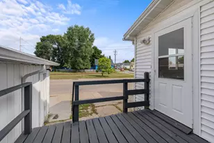 903 Wells St, Marinette, WI 54143 - Photo 31