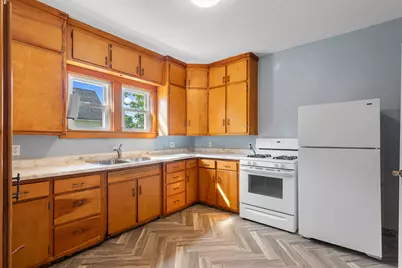 903  Wells St, Marinette, WI 54143 - Photo 13