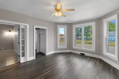 903  Wells St, Marinette, WI 54143 - Photo 9