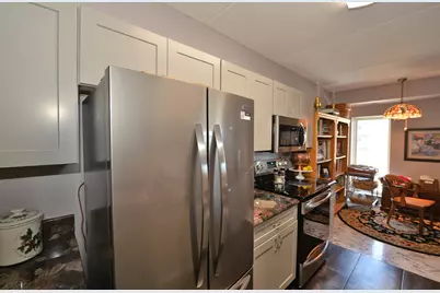 333  Lake Ave #401, Racine, WI 53403 - Photo 11