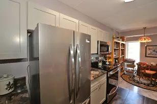 333 Lake Ave, Racine, WI 53403 - Photo 11